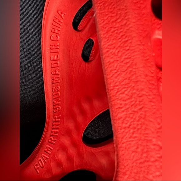 Adidas Red Foam Runner - Picture 3 of 5